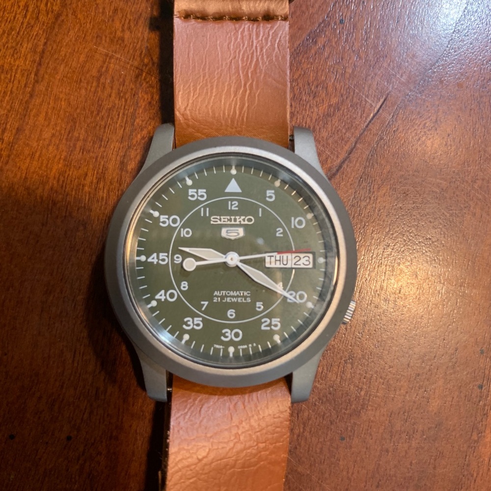 Seiko 5 Military green Automatic watch